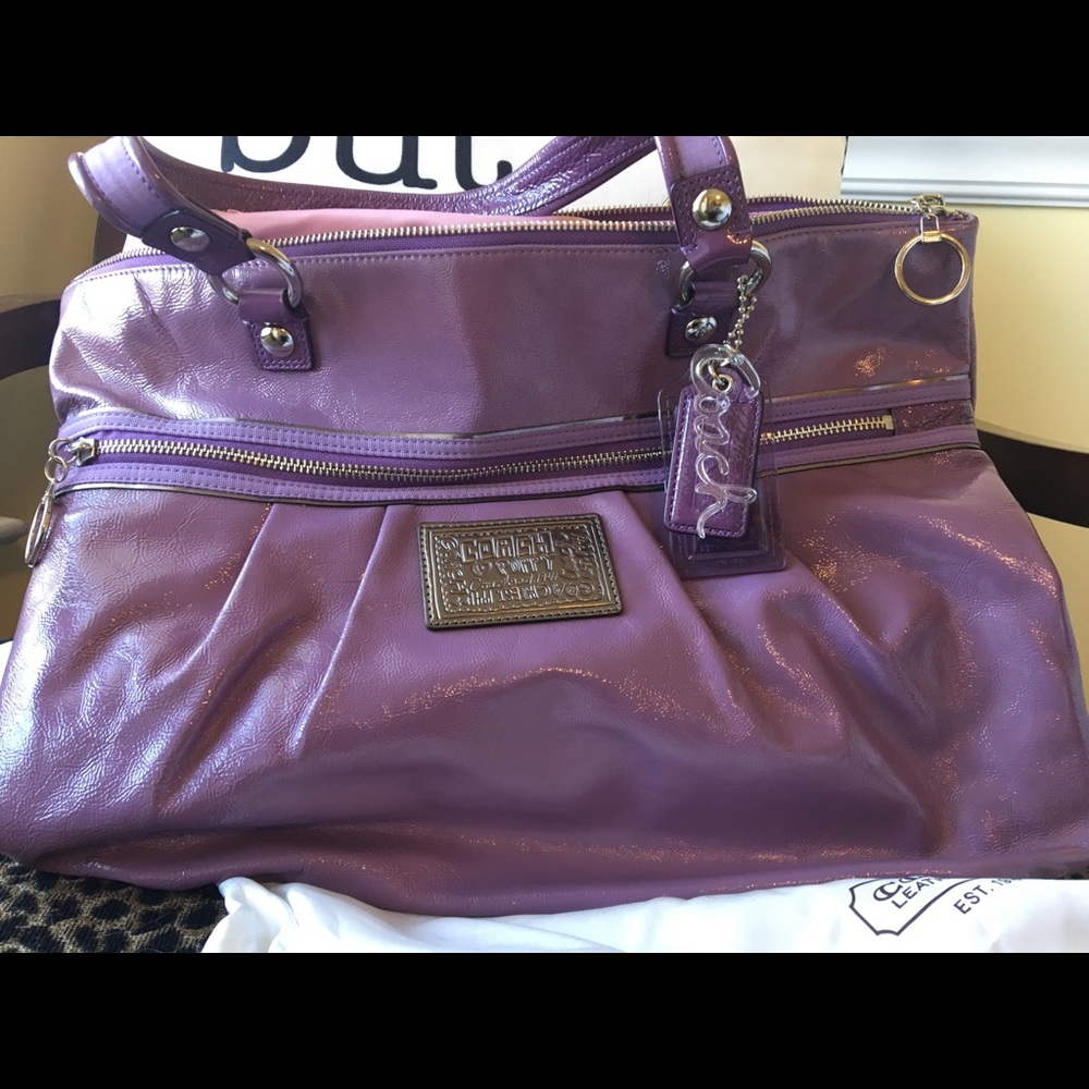 Gently used (like new) coach tote